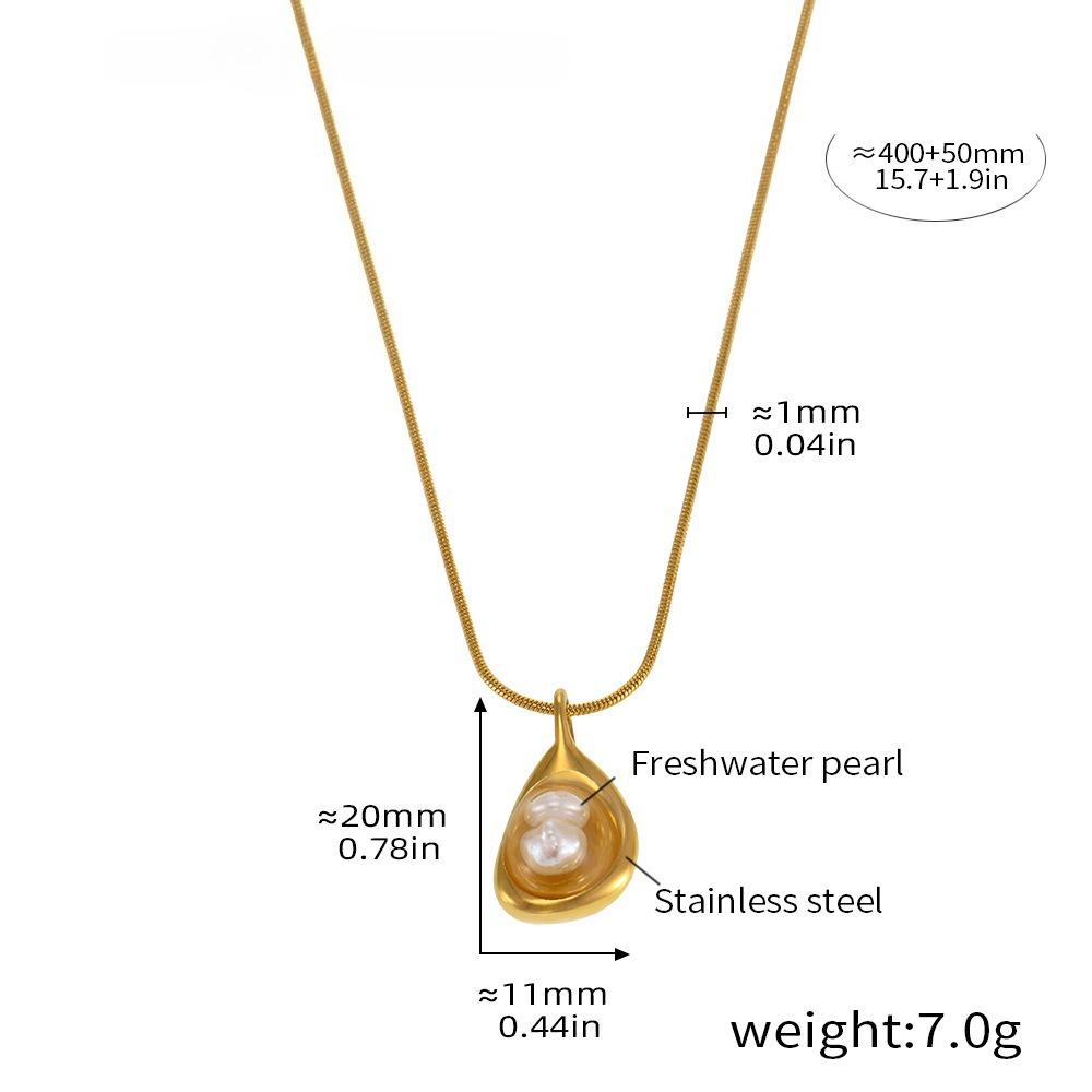 Stylish freshwater pearl versatile high-end necklace personalized simple titanium steel gold-plated