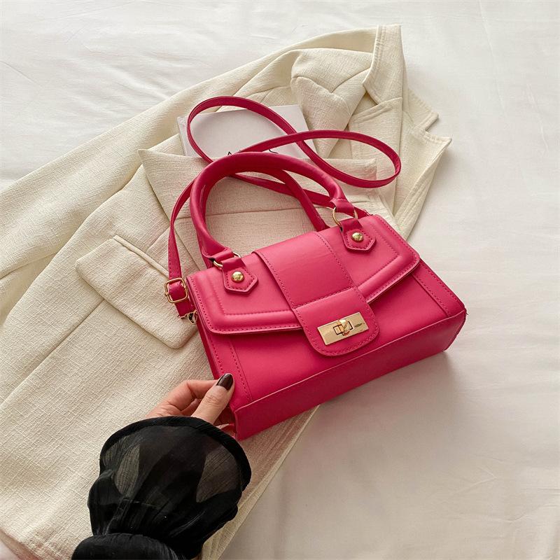 

Summer niche design 2024 new textured handbag fashionable and simple shoulder bag casual and beautiful messenger bag троянди рожеві кольору