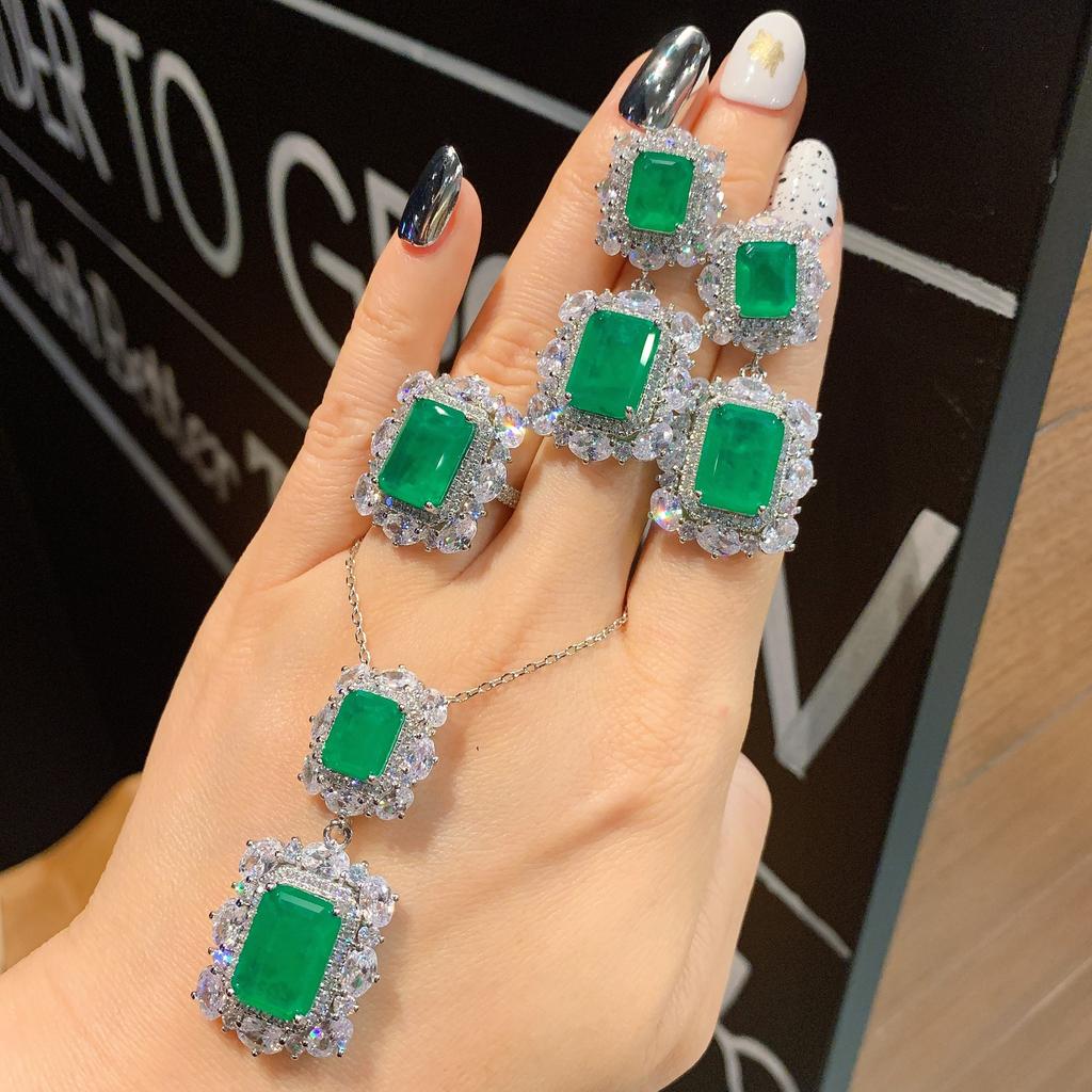 S925 Silver Needle Fashion Simulation Jewelry Accessories Set Emerald Three Piece Women