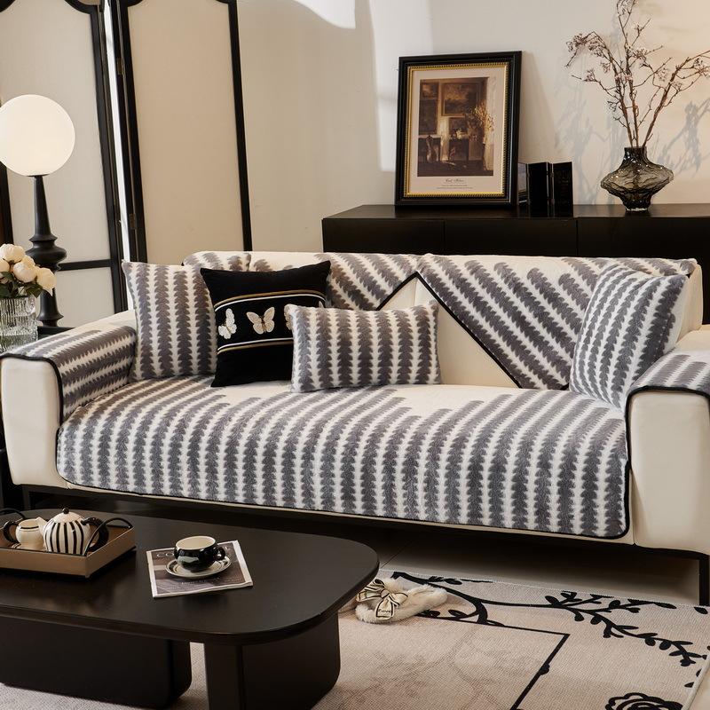 

Autumn and winter thickened plush sofa cushion new high-end seat cushion fixed non-slip sofa cover cover cloth towel 70*70cm