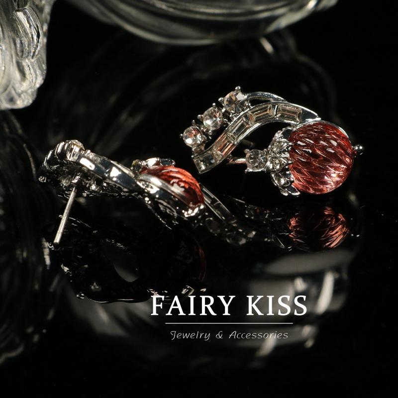 Stylish Exquisite Rhinestone High-end Bracelet, Sweet Necklace, Elegant Women's Earrings Set 925 Silver Needle