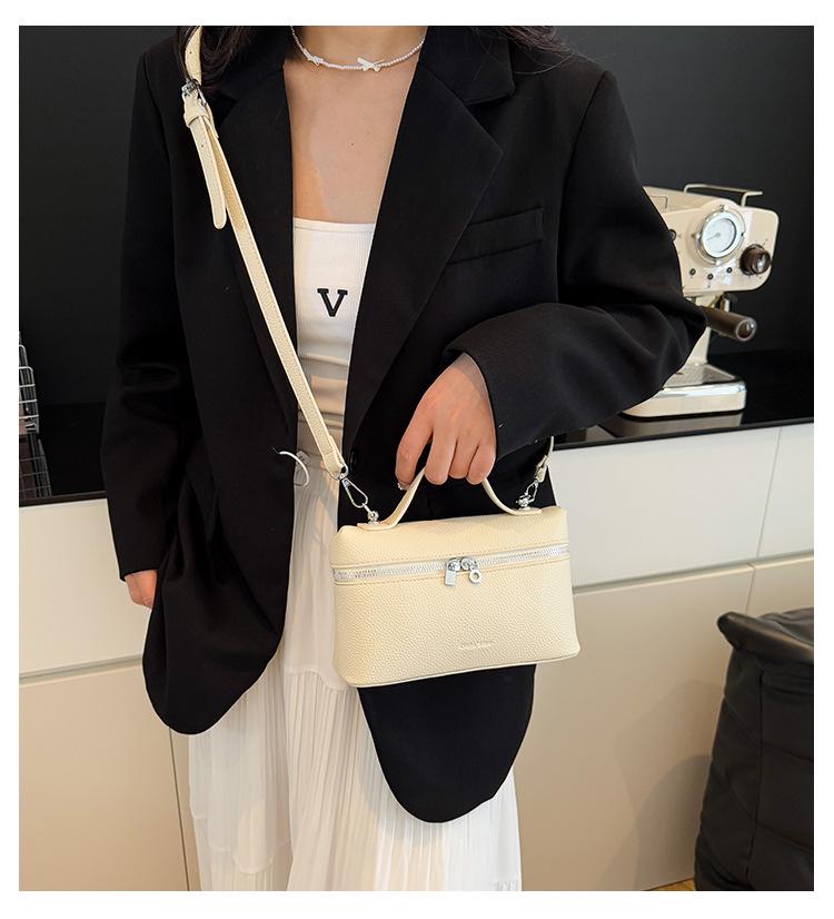 Trendy One-Shoulder Korean-Style Handheld Crossbody Women's Bag
