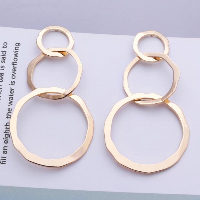 

Hollow Round Circle Earrings Creative Stylish Stylish Jewelry Brincos Women Stylish Trendy Punk Geometric Metalized Earrings JewelryFashion Jewelry