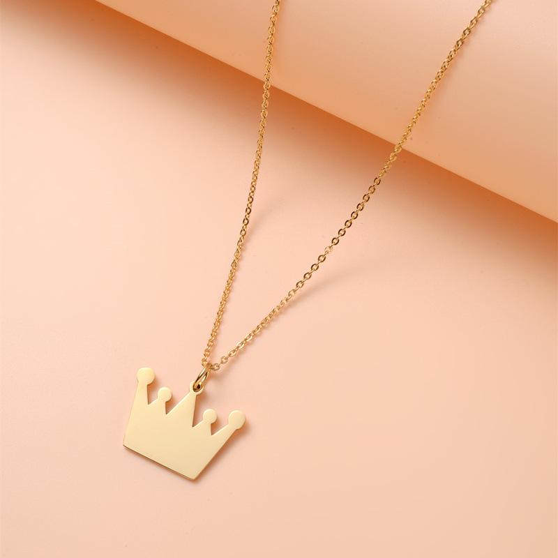 Stylish And Personalized Stainless Steel Crown Pendant Necklace, Simple And Versatile Temperament Collarbone Chain