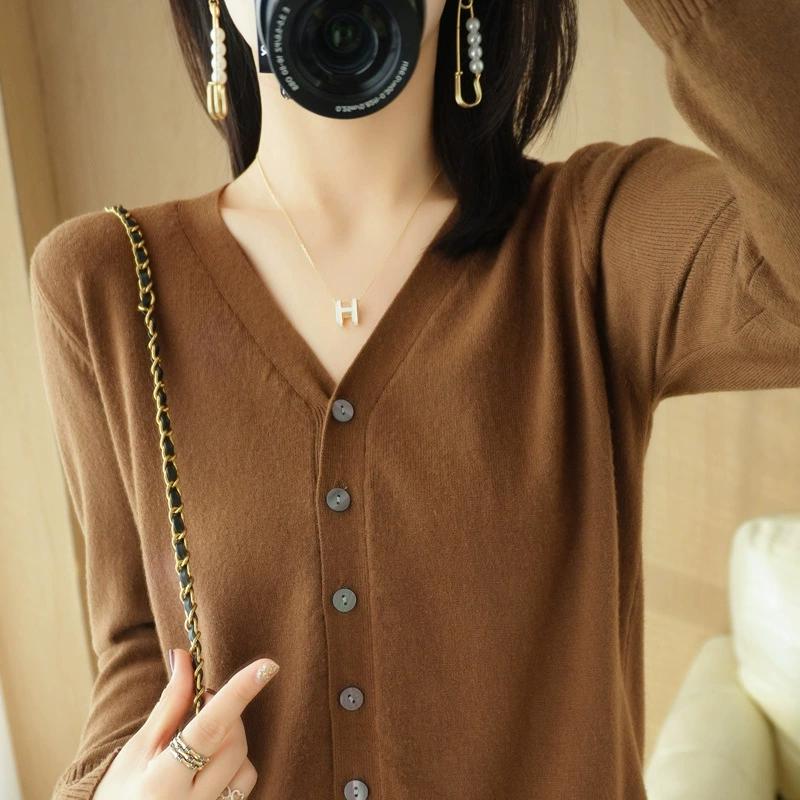 Spring and Autumn Knitted Cardigan Women's V-neck All-match Sweater Thin Short Outer Top Loose Long-sleeved Sweater Jacket
