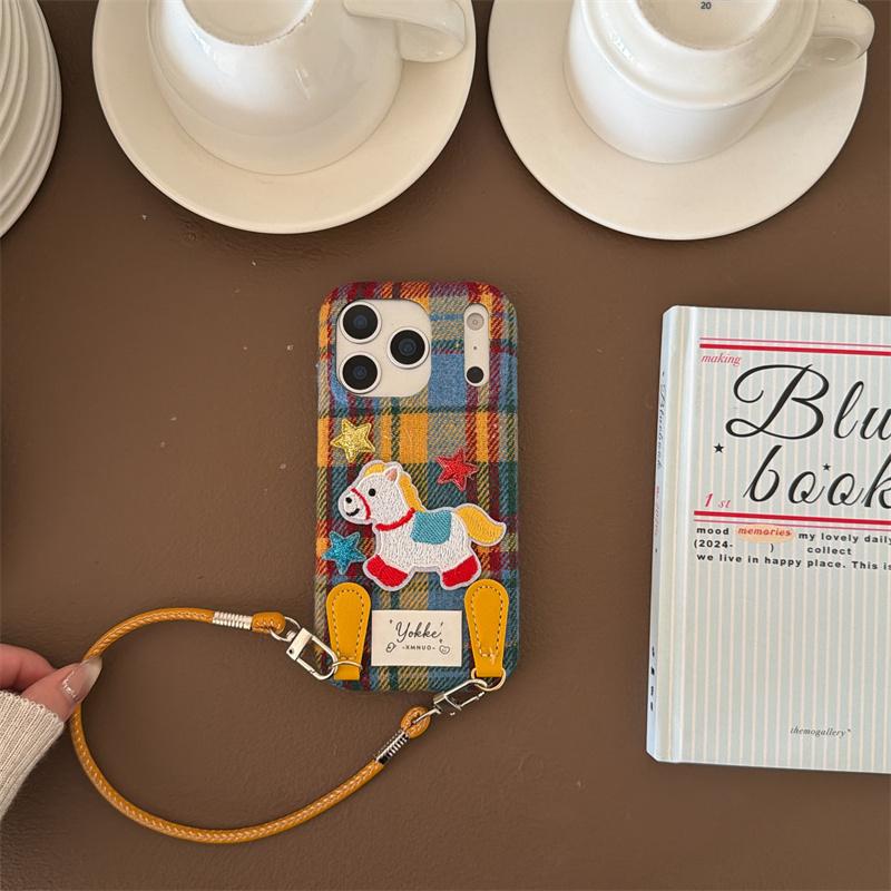 Fashion Cute Caroon 3D Dog Plush Phone Case For iPhone 17 Pro 15 14 13 16 Pro Max Cover Plaid Pattern Cloth Protective Cases