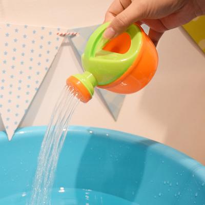 Nette Kunststoff Gießkanne Baby Bad Spielzeug Kinder Haar Waschen Topf Wasser Werkzeuge Strand Spielen Gadget