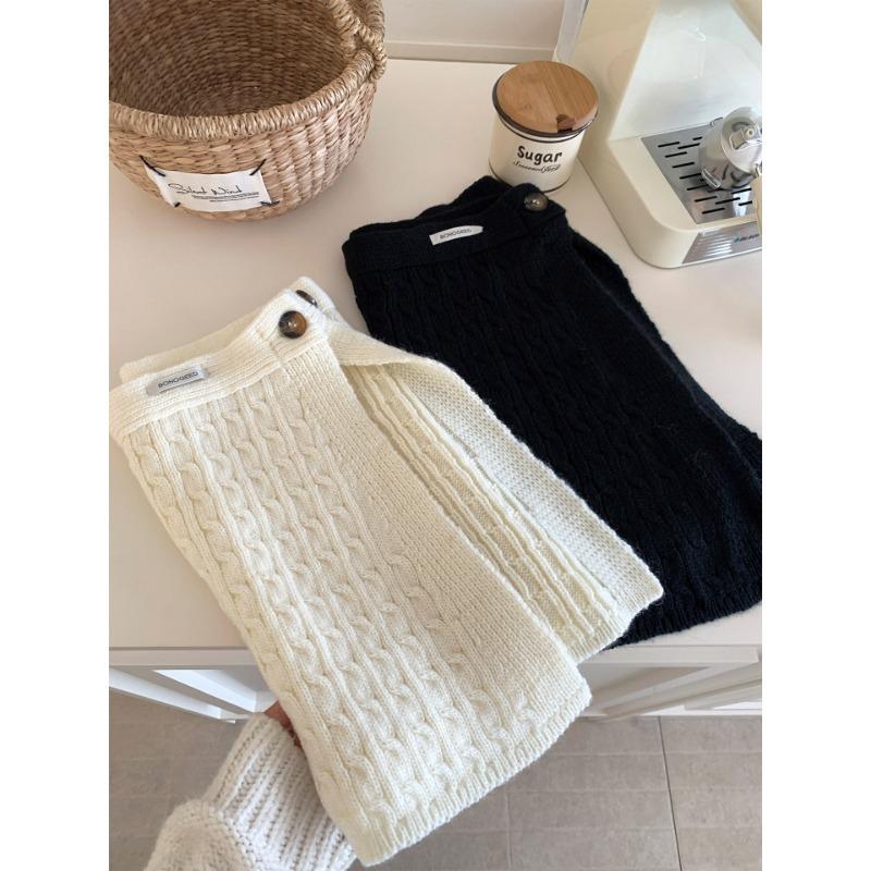 Korean-Style Women's Warm Knit Half Skirt for Autumn Winter