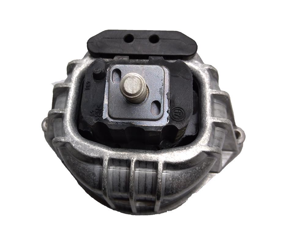 Engine Mount for BMW E81 E90 E91 E92 E93 (Part 22116768799)