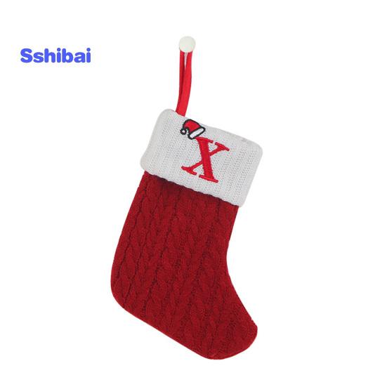 Kalėdinės kojinės, išsiuvinėtas laiškas su pakabinama virve, puikaus darbo kalėdinės kojinės, šventinis kalėdinis papuošimas