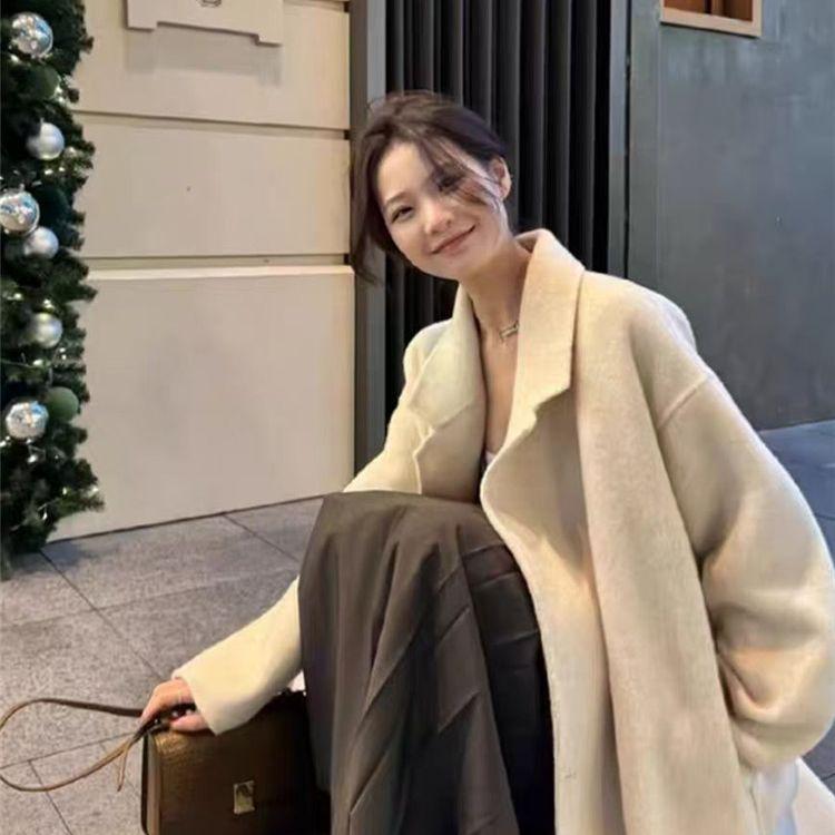 Retro Korean Style Oatmeal White Woolen Coat - Women's Loose Mid-Length, Perfect for Autumn and Winter