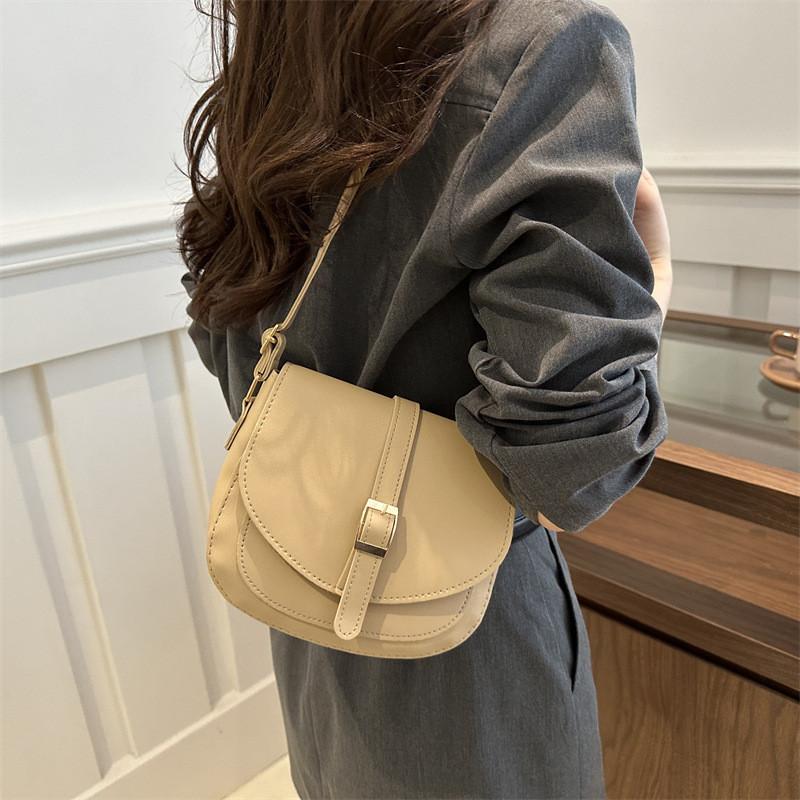 Elegant Retro Saddle Bag 2024 Trendy Shoulder Bag For Women Simple Casual Pu Crossbody Bag