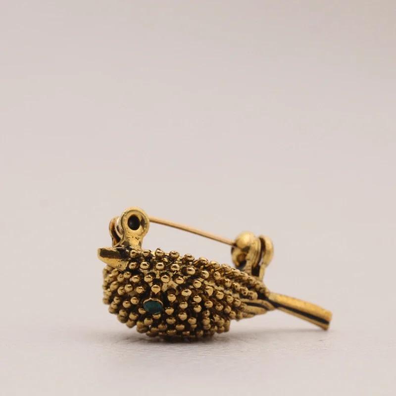 Creative Gifts Vintage Sparrow Brooch Animal Lapel Pins Alloy Bird Brooches Designer For Women Dresses Suit Clothing Accessories