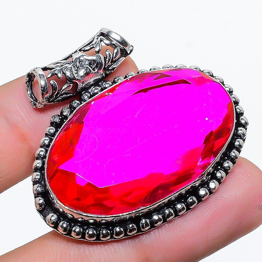 

Pink Rubillite Gemstone Handmade Ethnic Gift Jewelry Pendant 1.38 VR-1637