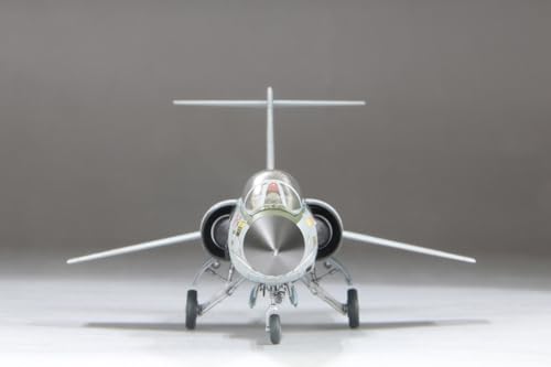 Fine Molds 1/72 Jet Aircraft Series Air Self-Defense Force F-104J Fighter "Sentai" Plastic Model FX07 (Airplane)