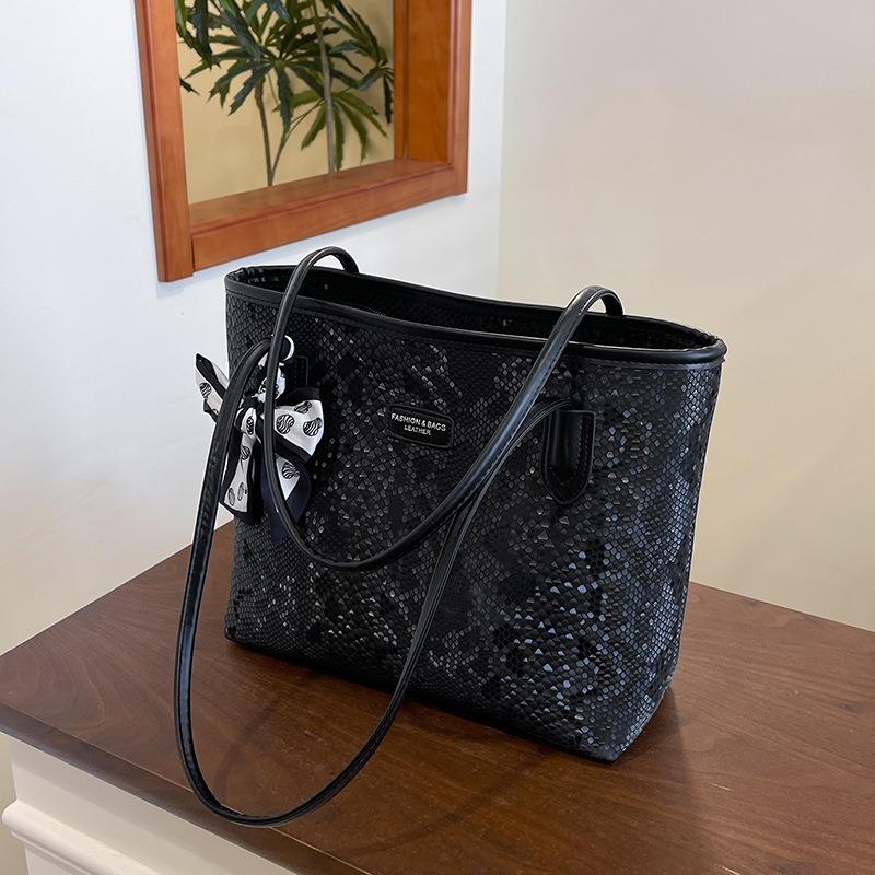 

Сумка большой вместимости женская новая модная и простая на плечо повседневная рабочая сумка-тоут