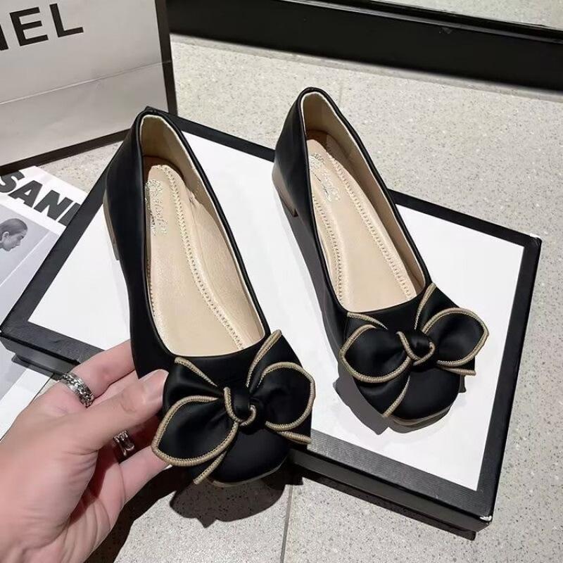 

2025 spring new women s shoes Korean version Doudou shoes bow student high heels flat heel large size single shoes flat bottom 40 чёрный