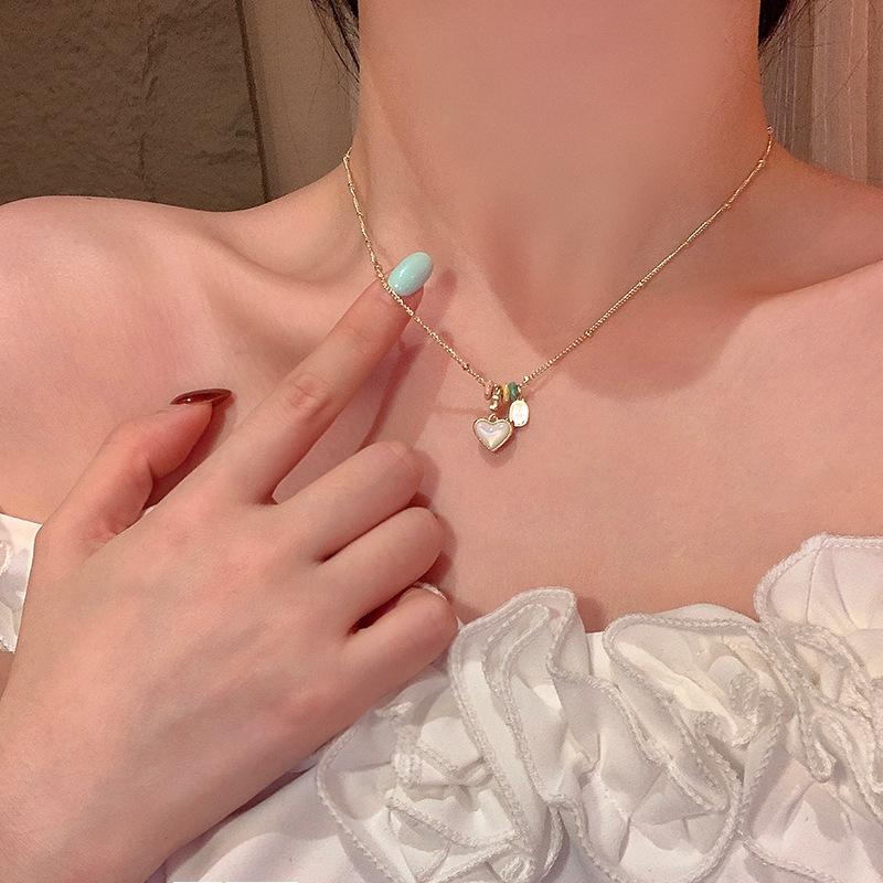 Female Niche Personality Versatile Retro Simple Love Necklace