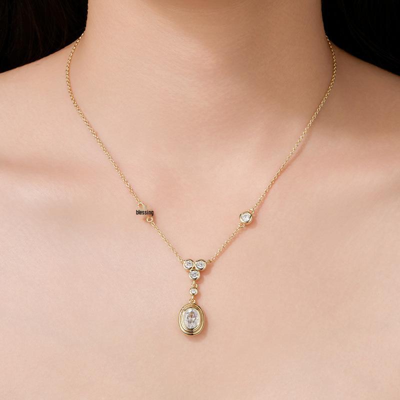 Elegant 925 Silver Clavicle Chain: High-End Moissanite Necklace, Non-Fading, Hot-Selling Women's Jewelry