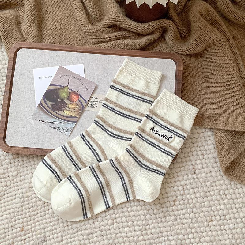 

Women s Spring and Autumn Vintage Collage Striped Embroidered Letters In Cylinder Stack Socks 1 pair молочный белый