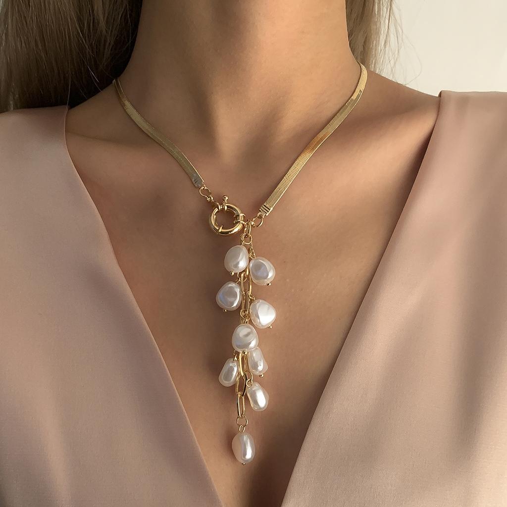 Temperament Retro Reiskorn Perlen Fransen Halskette Damen, Trendige Metall Flache Schlangenkette Schlüsselbein Halskette