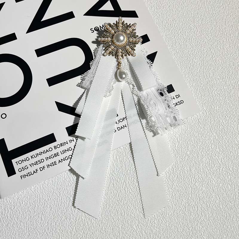 

Exquisite Imitation Pearl Sunflower Bow Tie Corsage Women Mourning Brooch Suit Shirt Collar Pins Accessories белый