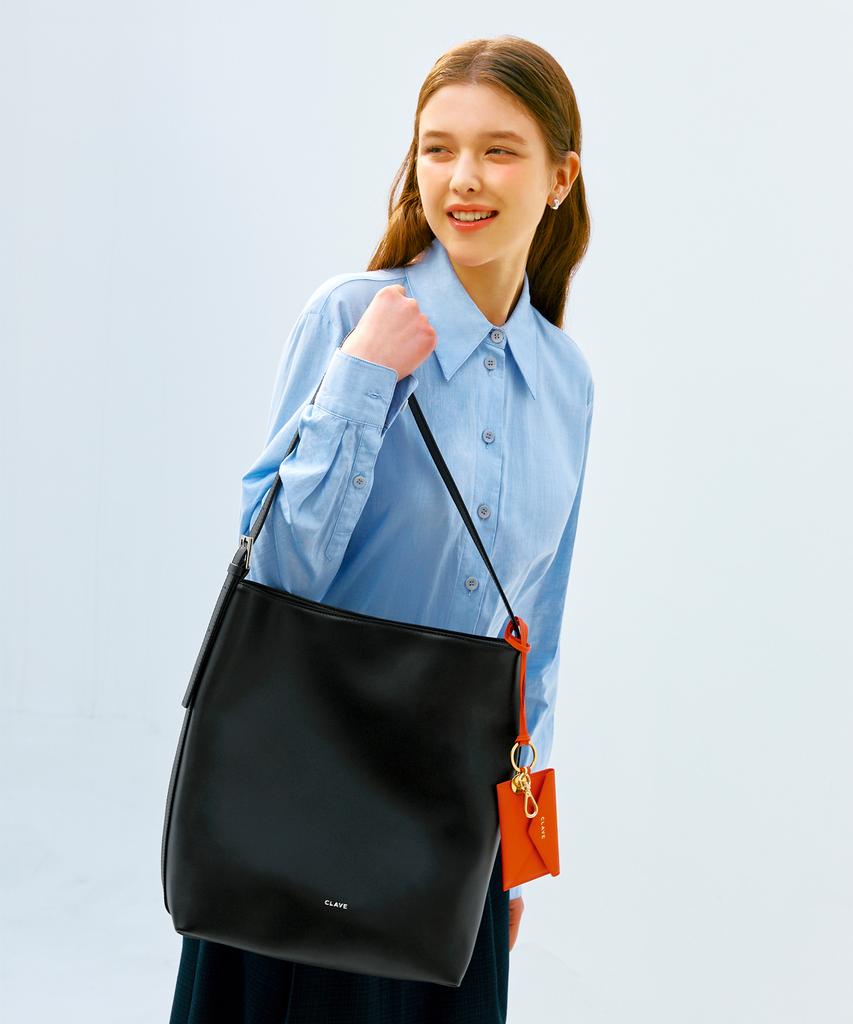 Clave Lily Black Tote Bag