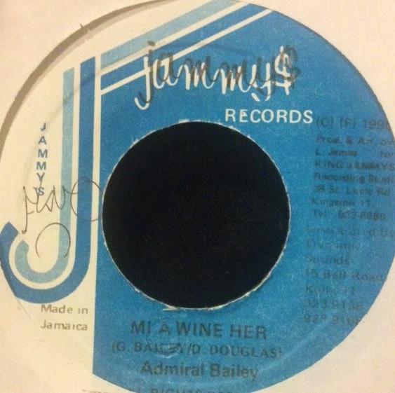 

7-дюймовая пластинка АДМИРАЛ БЕЙЛИ - Mi A Wine Her NONE King Jammy s 1996 Ямайка Регги, Ска и Даб Б/У