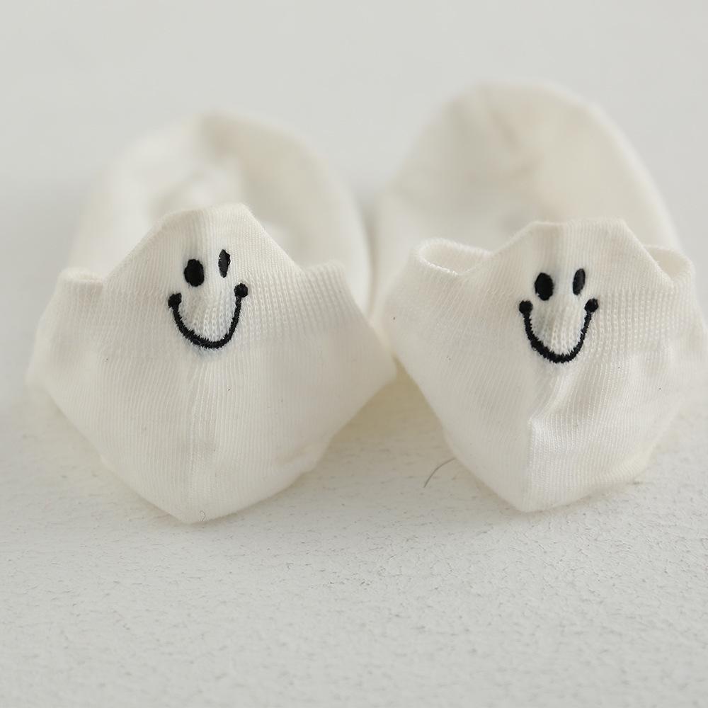 Chaussettes de cheville brodées lapin et carotte de dessin animé mignon printemps/été 2022 pour femmes