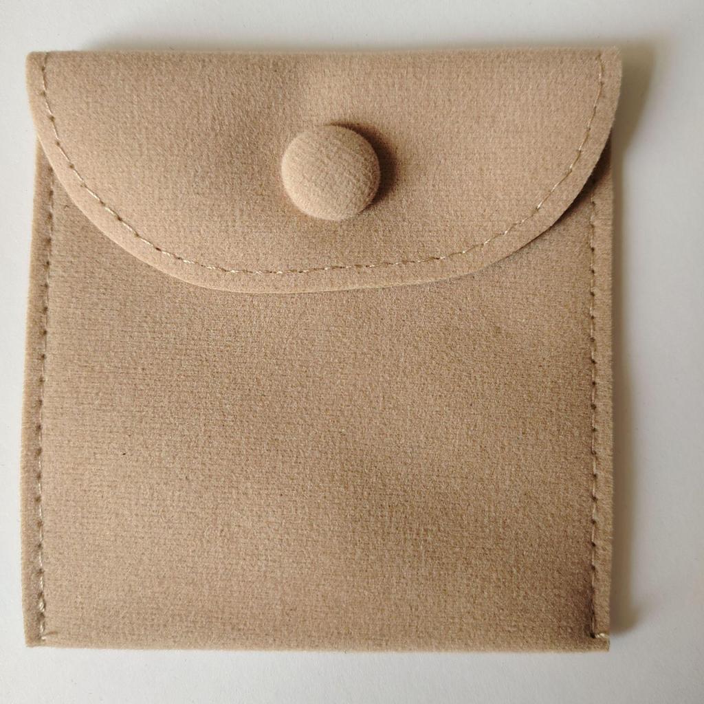 In-Stock Black Velvet Double-Sided Necklace Storage Bag with Snap Closure Flap