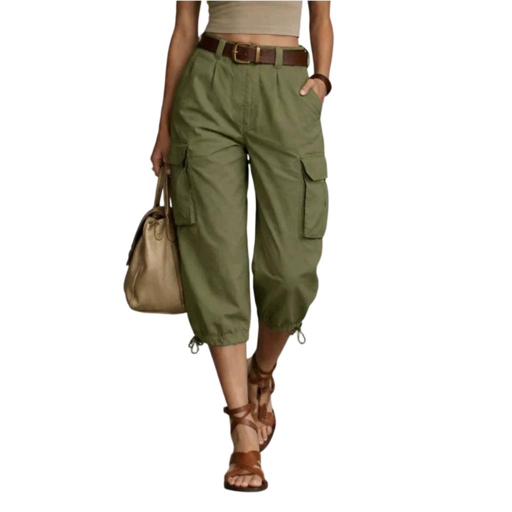 Pantalon cargo court ample et décontracté pour femme avec cordon de serrage à la taille et poches pour un usage extérieur et quotidien