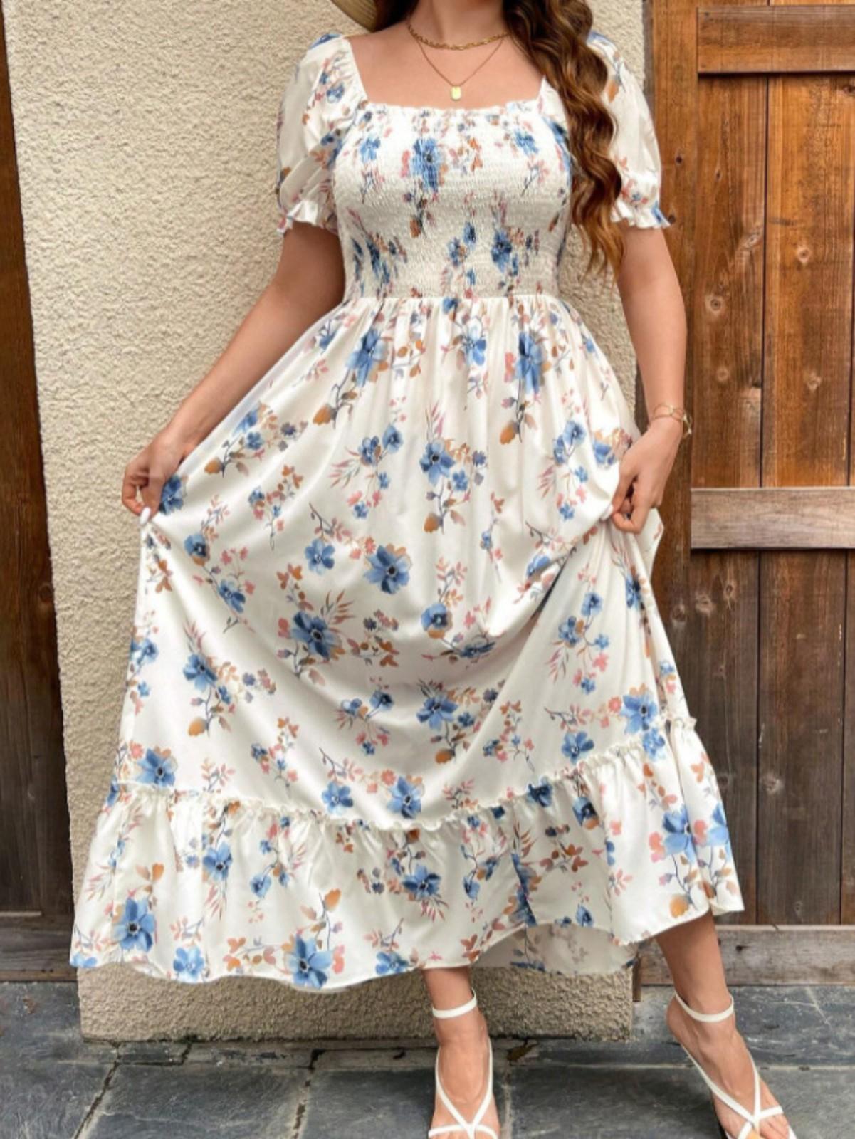 

Summer Dress With Puff Sleeves And Floral Pattern XL бежевий