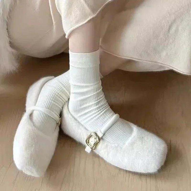 2025 Fur Flats Ballet Dance Shoes Casual Short Plush Boots Fashion New Shallow Square Toe Zapatos Dress Walking Designer Shoes