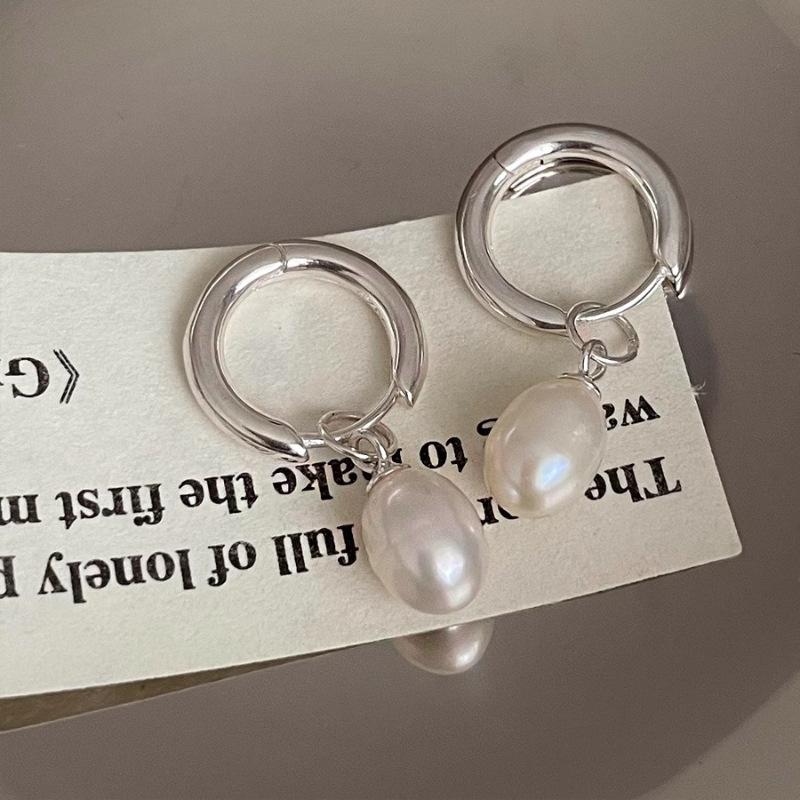 

Милые Простые Жемчужные Серьги для Женщин Подходят для Подарков на День Рождения Серьги Женские Универсальные Модные Элегантные Серьги-Кольца Прилив