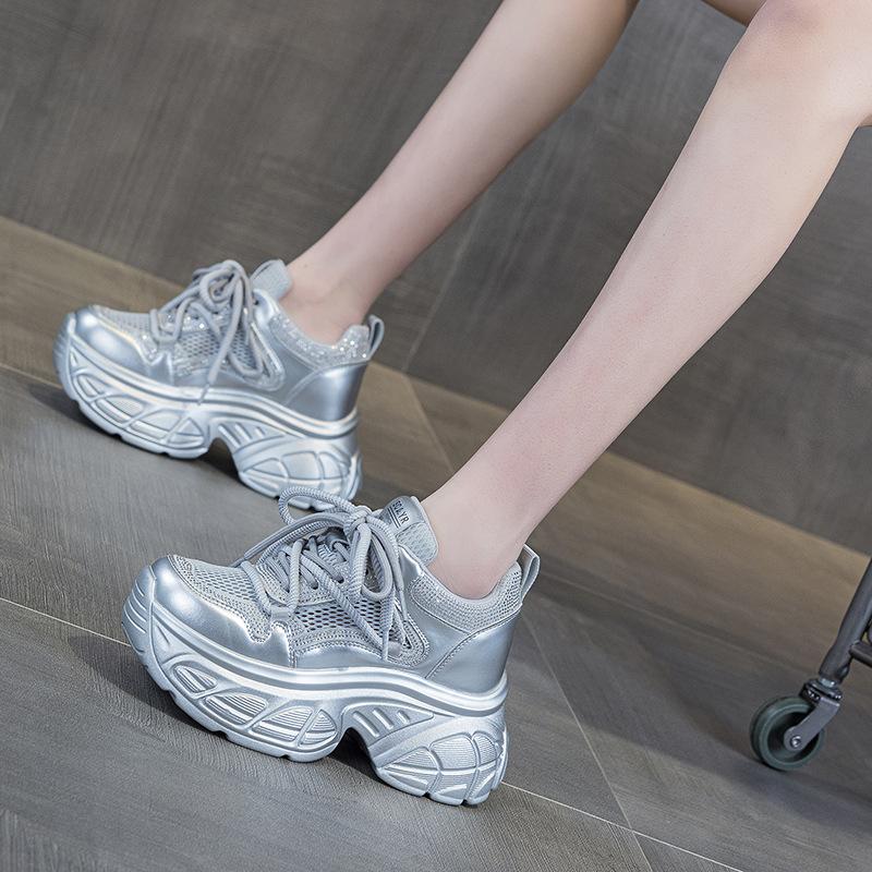 Daddy shoes women 2025 new thick sole height increase 9cm Internet celebrity same casual versatile fashion Feng Shui diamond women's shoes