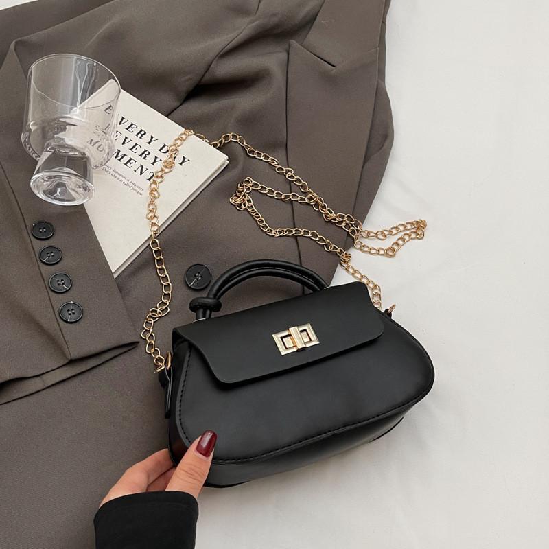 Chic Vintage Handbag Elegant Small Square Crossbody Bag For Autumn Fashion Lovers