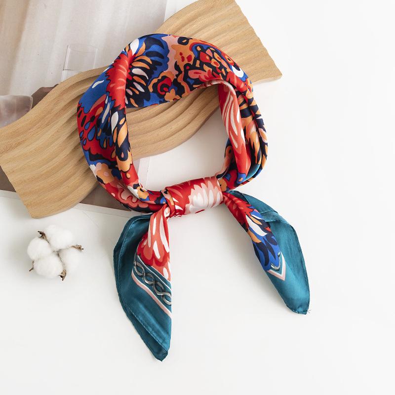 Damska Talia Owoc Kwiat Sztuka Retro Symulowany Jedwab Mała Kwadratowa Chustka Można Ją Połączyć z Koszulą do Strojów Profesjonalnych, Ochrony Przeciwsłonecznej i na Szyję