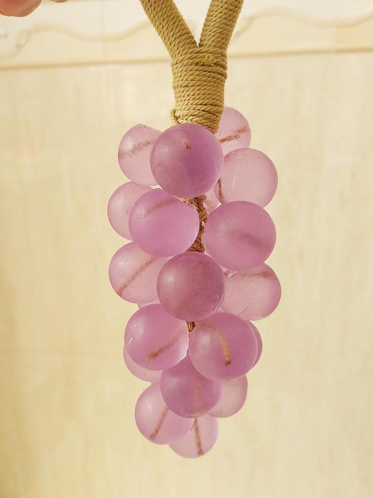 TK Transparent Grape Cluster Soap: Handmade, Long-Lasting Fragrance, Realistic Fruit Shape for Bathing and Hand Washing.
