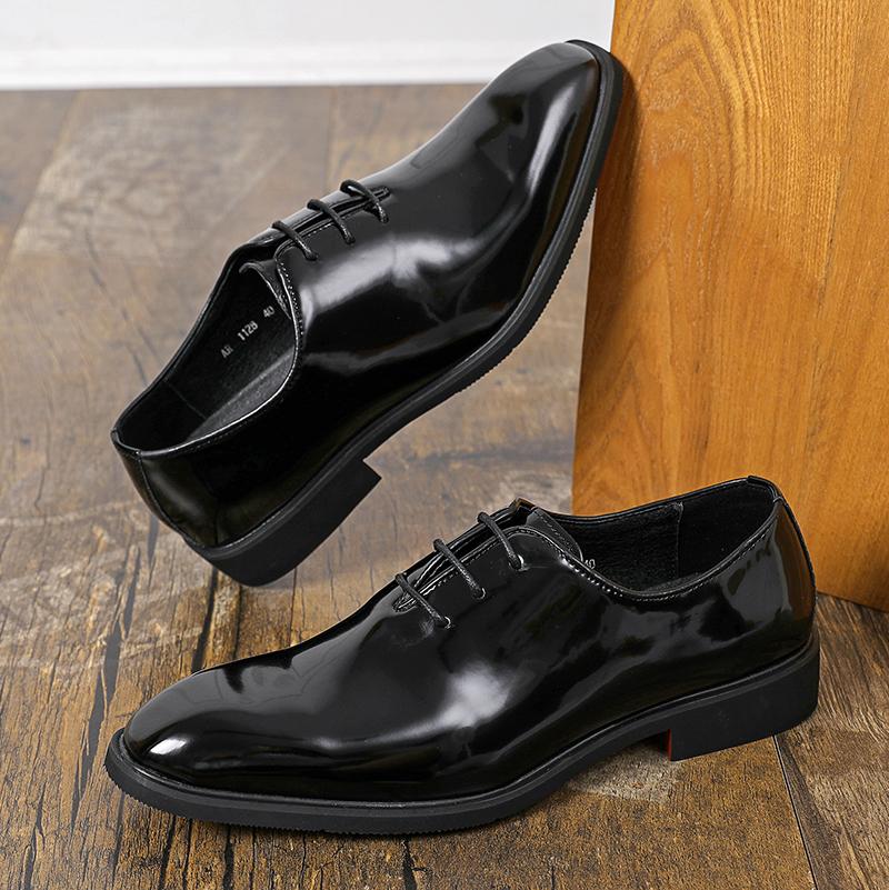 Classic Shiny Patent Leather Men Oxfords Pointed Toe Lace Up Formal Dress Derby Shoes Business Wedding Office Daily Man Footwear