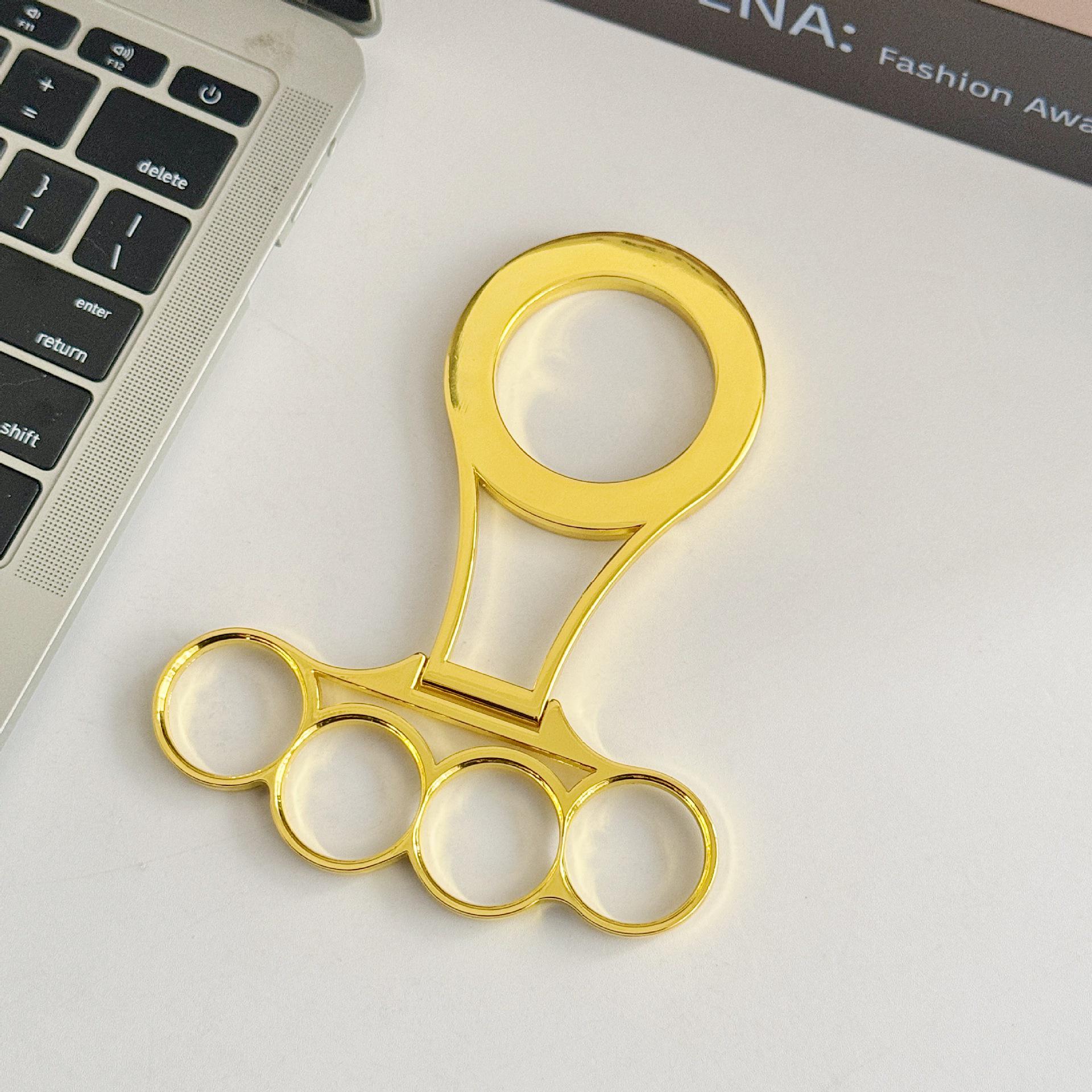 

LT Strong Magnetic Tiger-Shaped Phone Holder - Punk Gold