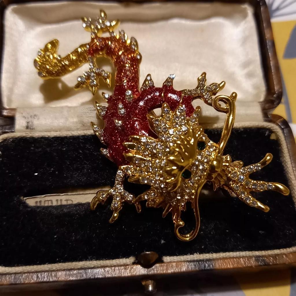 Classic Women Men Fashion Exquisite Dragon Enamel Badges Pin Vintage Luxury Shining Banquet Party Brooch Gift For Women Girls