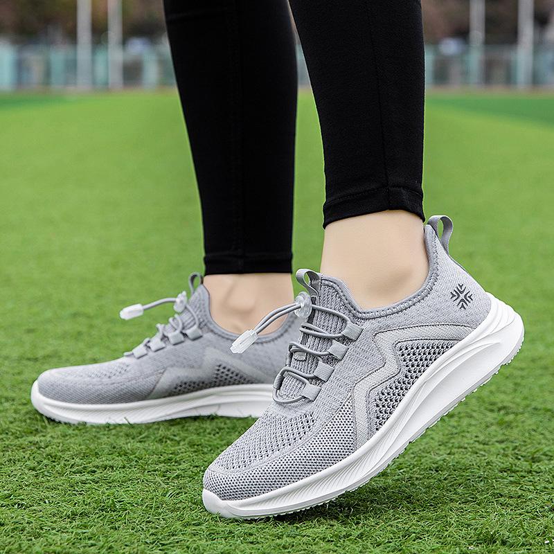 Women's shoes fly-woven mesh four-season elderly shoes casual outdoor sports elderly shoes wide instep breathable lightweight mother shoes