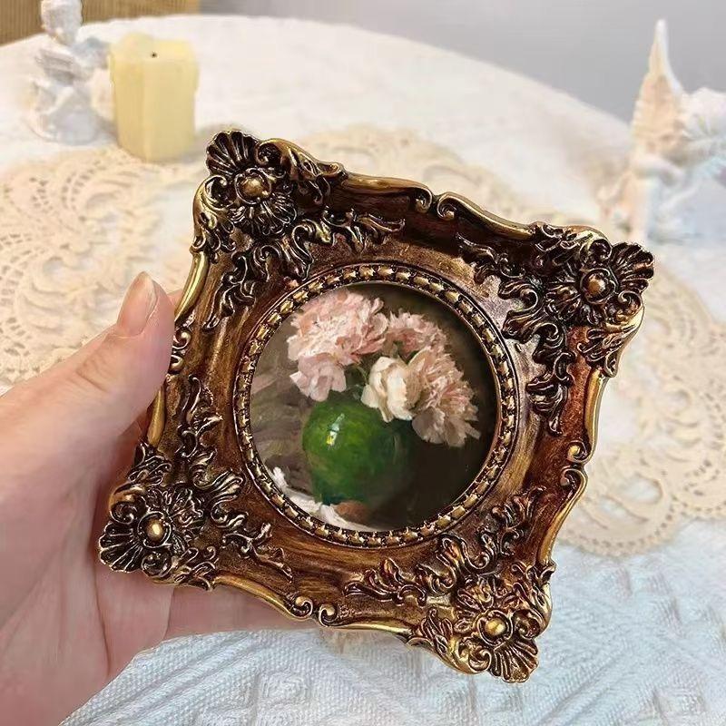 Retro Picture Frame Art Oil Painting Frame Exquisite Handicrafts Table Oranemnt Office Decoration Best Gift for Christmas