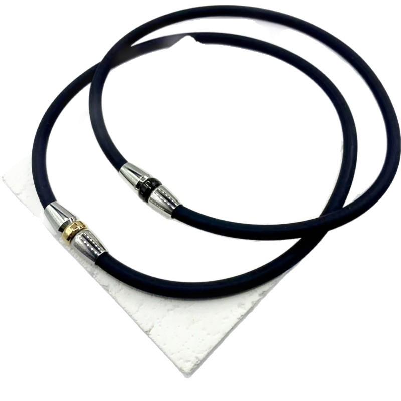 Versatile Non-Magnetic Buckle Silicone Sports Choker with Gold Titanium Ring and Buddha Amulet