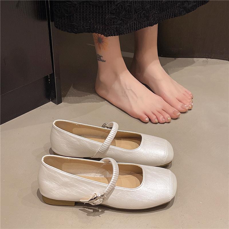 Gentle Evening Breeze Round Head Lazy Single Shoes Women's 2025 Summer New Fashionable Low Heel Light Mouth Solid Color Soft Sole Grandma Shoes