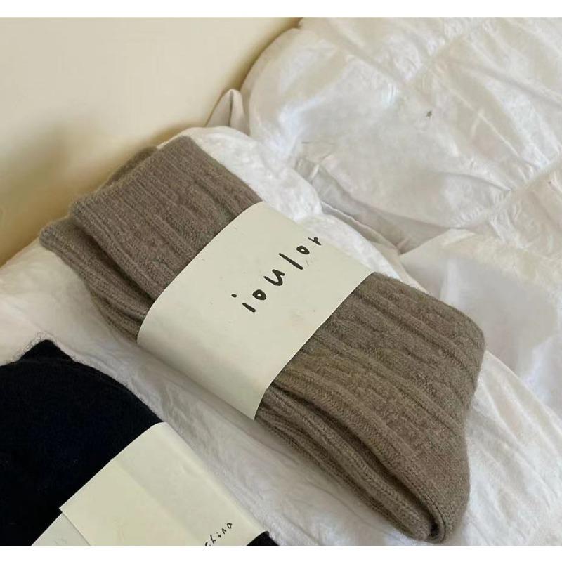 Ladies Winter Warm and Thick New Linen Pattern Solid Color Wool Tube Pile Socks