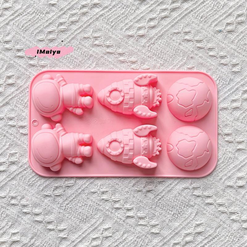 Creative Space Theme Silicone Cake Mold 6-Chamber 3D Astronaut Rocket Earth Mold for Chocolate Candy Cake Decoration Mousse