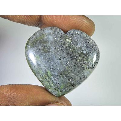 48 Καράτια. Φυσικός Μαύρος Ηλιόλιθος Καρδιά Κρύσταλλος Καμποσόν χαλαρή Πολύτιμη Πέτρα 30X32MM SK-1863