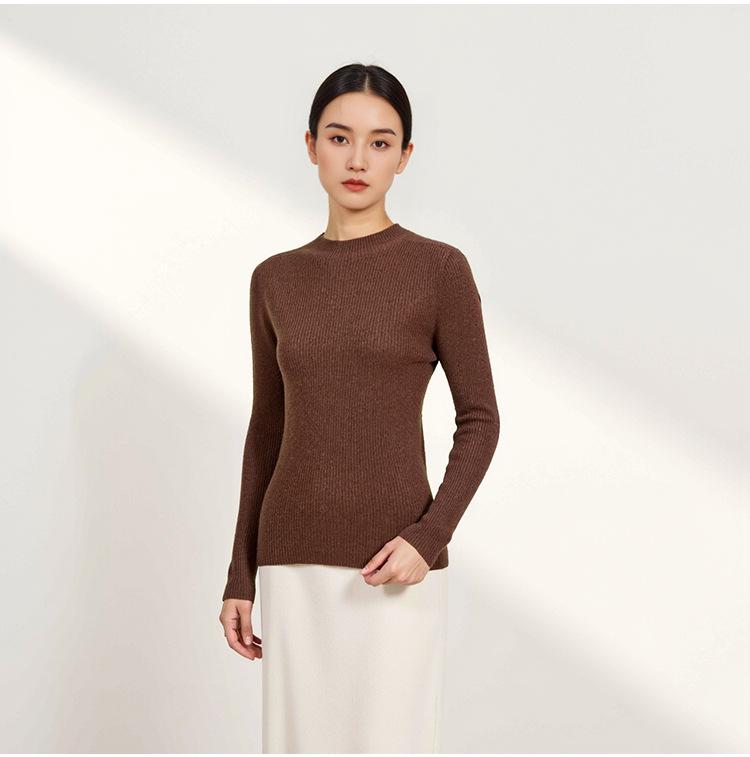 

Women s Seamless Wool-Cashmere Slim Fit Sweater - Long Sleeve, Semi-High Neck, Solid Color L