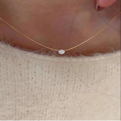 1 Stück Europäischer und Amerikanischer Stil Einzigartiges Design Gold 6 Krallen Strass Anhänger Halskette für Damen, Edelstahl Verschluss Schlüsselbeinkette
